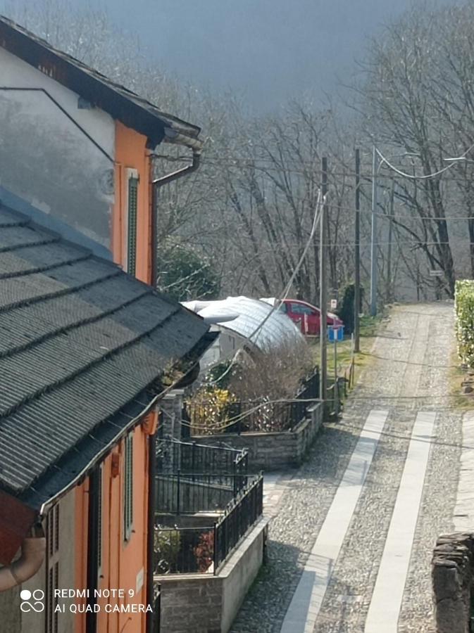 Appartement Da Nonna Pina à Cossogno Extérieur photo